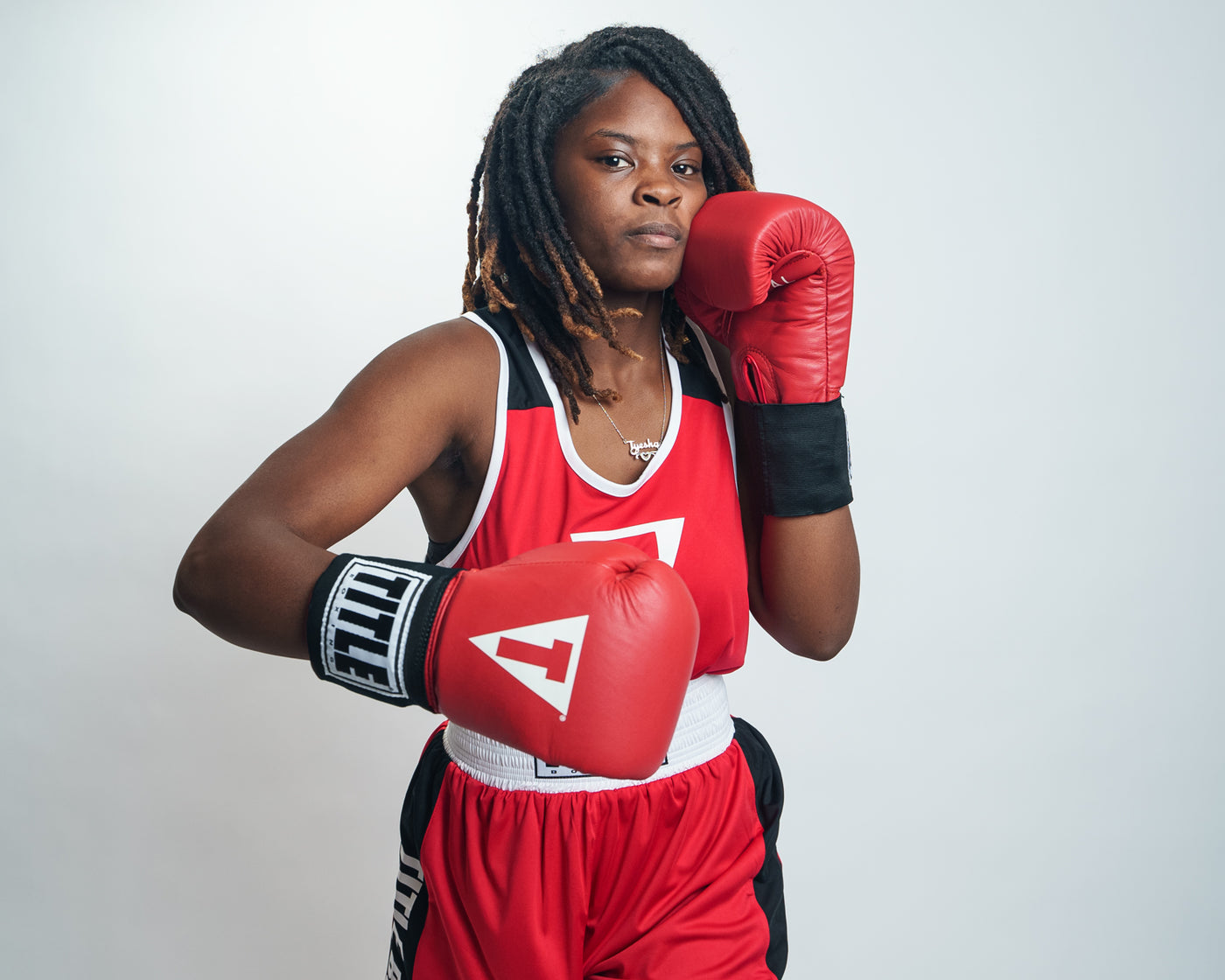 variant:red::TITLE Boxing USA Boxing Competition Gloves hands up 
