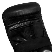 variant:lifestyle::TITLE Black Old School Leather Pro Bag Gloves palm view closeup