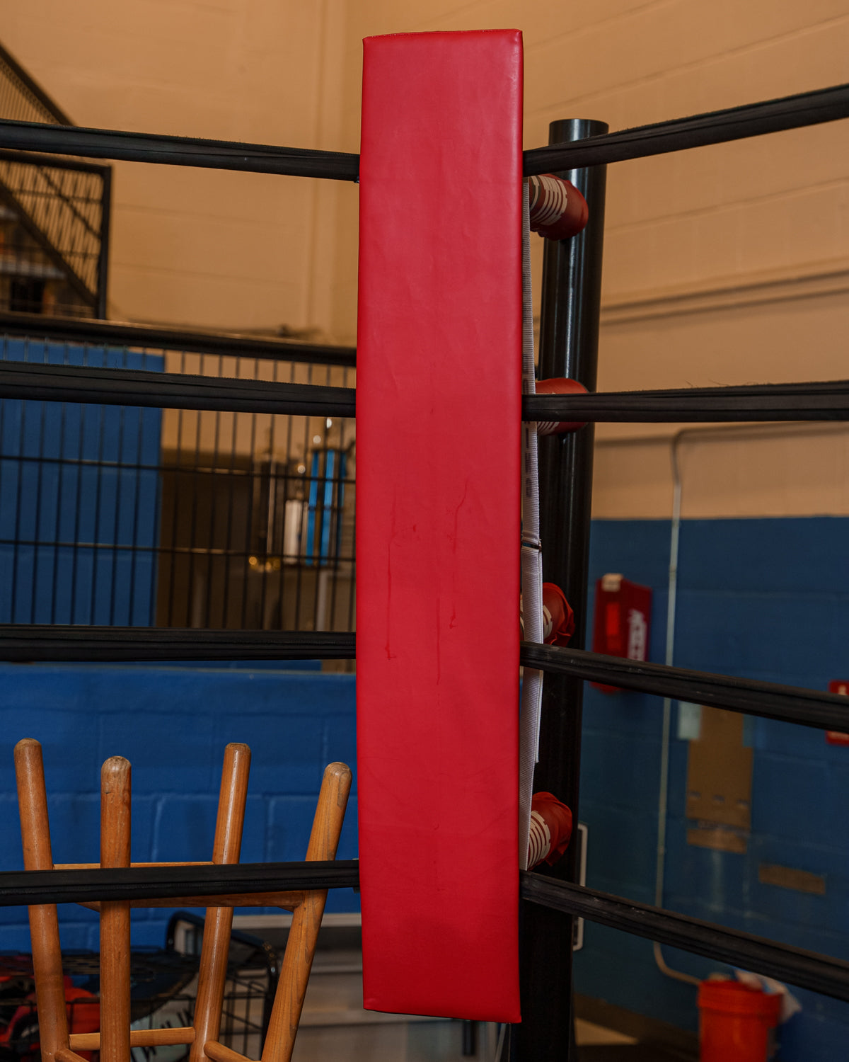 variant:red::TITLE Boxing Blank Pro Corner Cushion V3.0 corner view