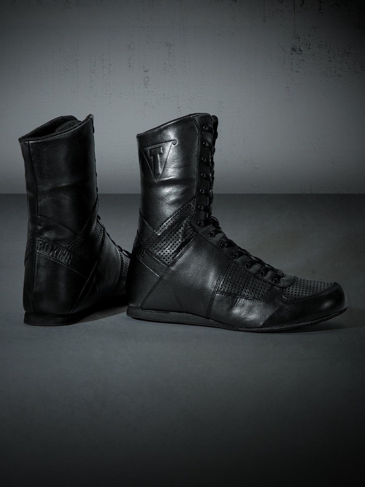 high-top leather boxing shoes