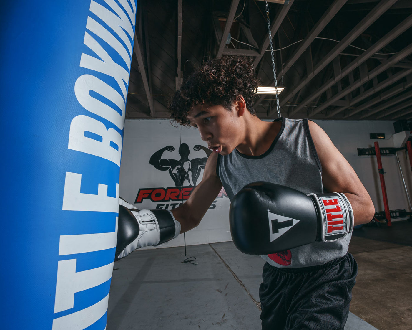 variant:black/white::TITLE Classic Pro Style Training Gloves 3.0 kid hititng blue bag