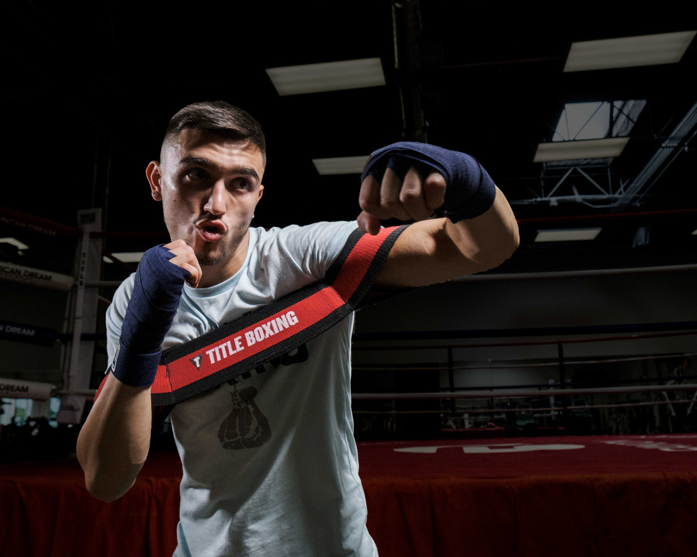 variant:REG::TITLE Boxing Elbow-In Trainer reg size being used by boxer