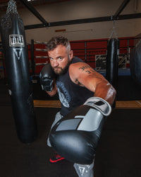variant:black/grey/white::Fighitng Big Logo Boxing Gloves guy left jab