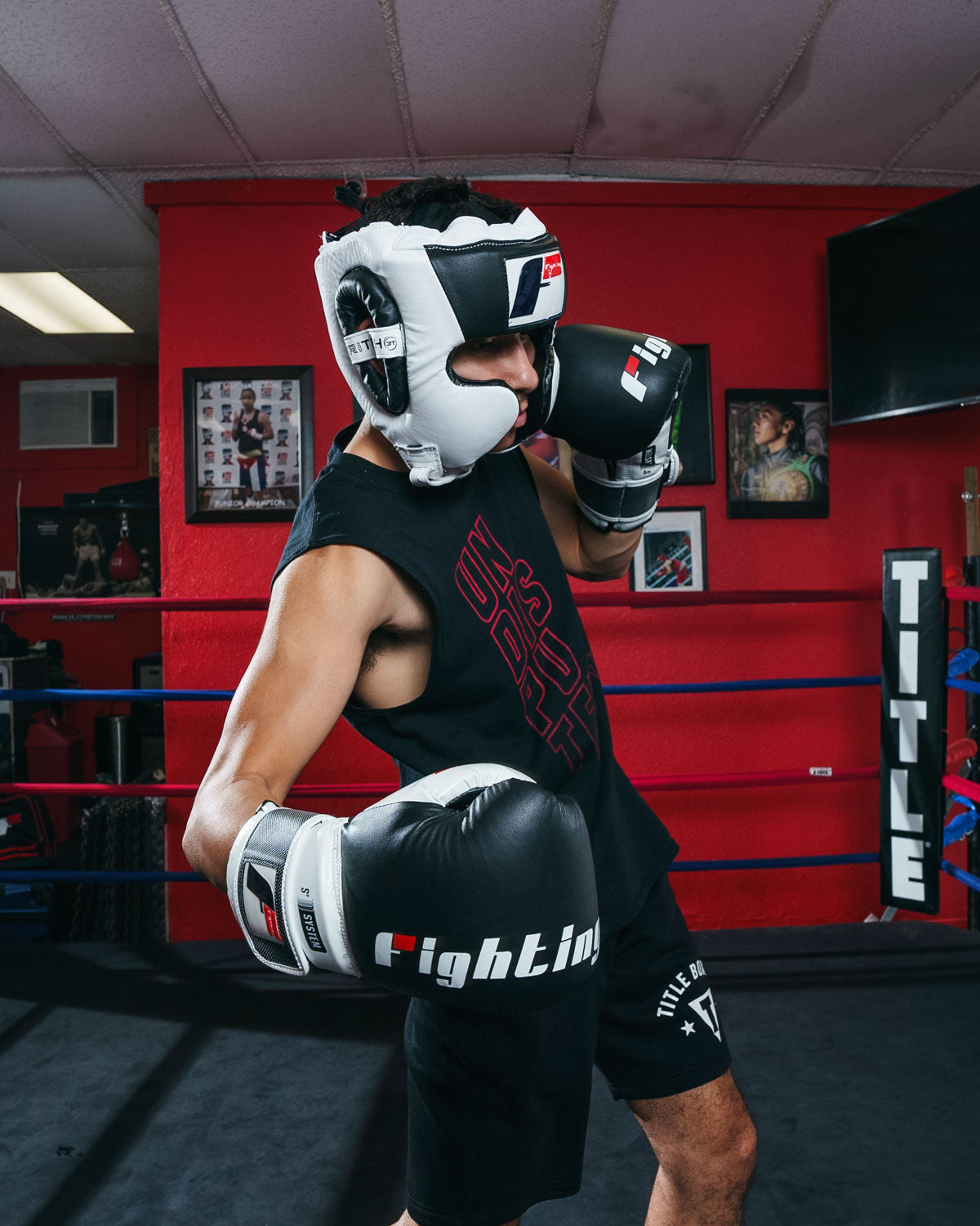 variant:black/white::Fighting S2 GEL Power Training Gloves