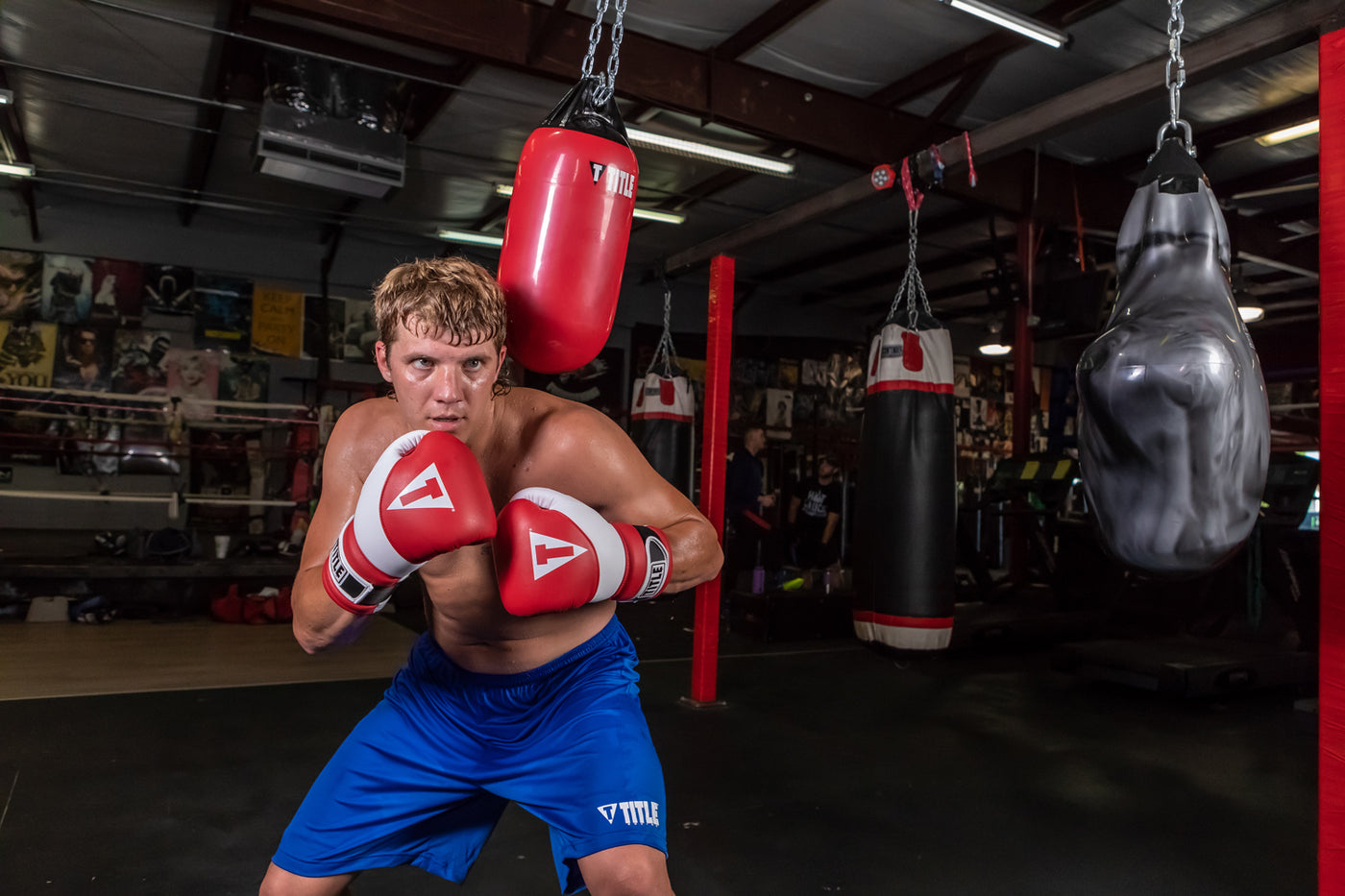 variant:Red/White::TITLE Boxing Gel Suspense Training Gloves man shawdow boxing