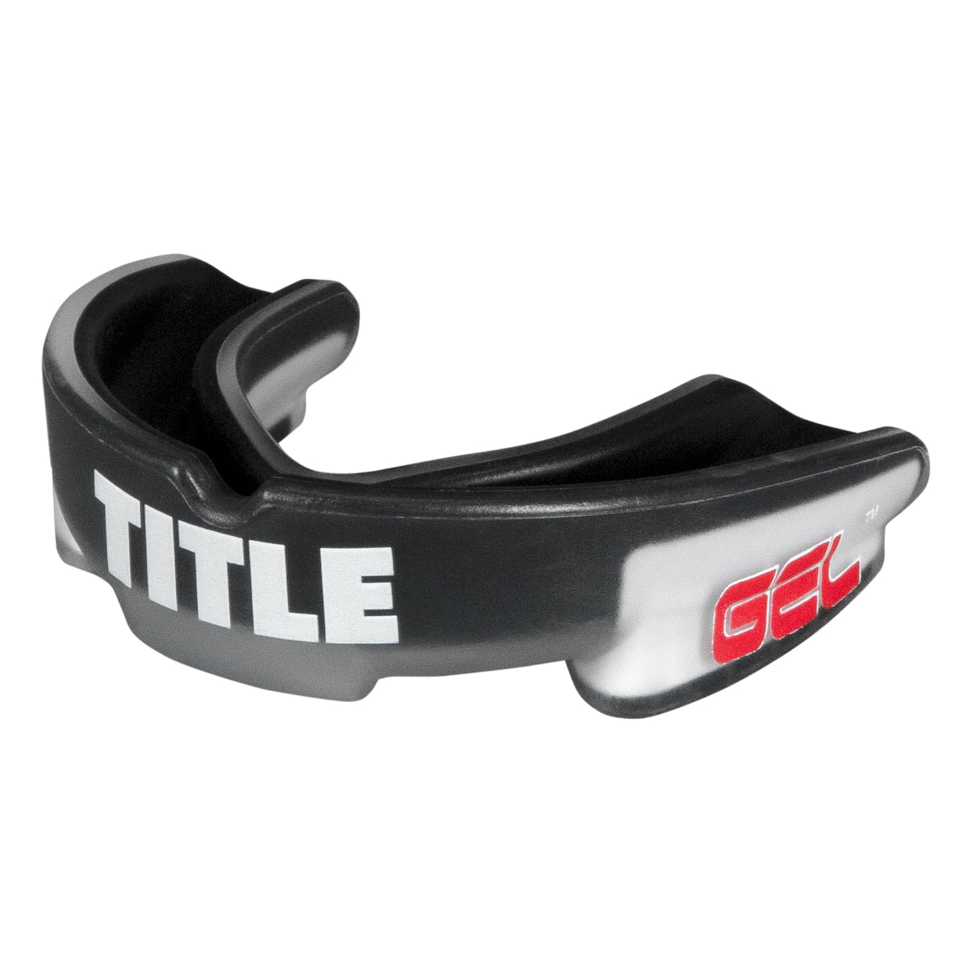 variant:lifestyle::TITLE Boxing Amateur Competition Bundle mouthguard main view