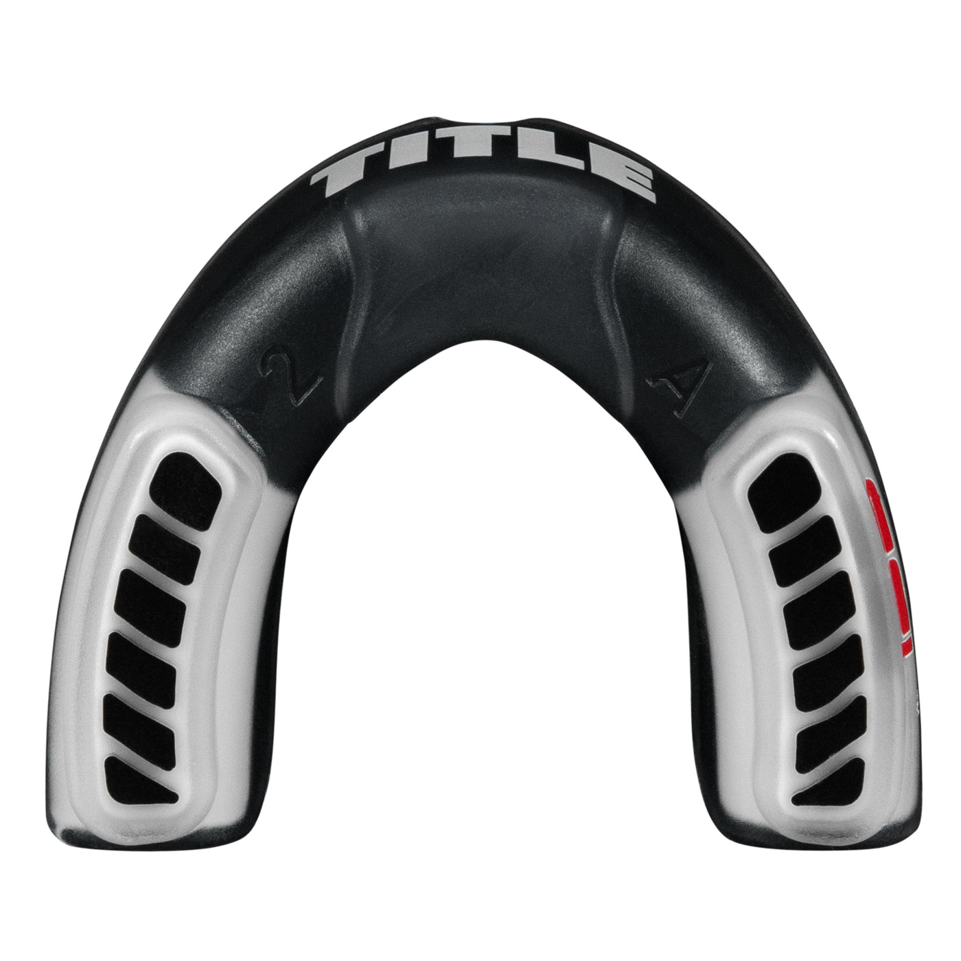 variant:lifestyle::TITLE Boxing Amateur Competition Bundle mouthguard outside view
