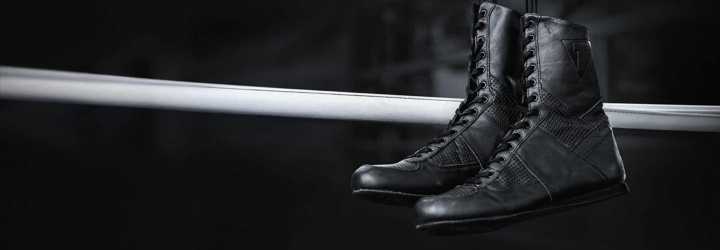 black boxing shoes