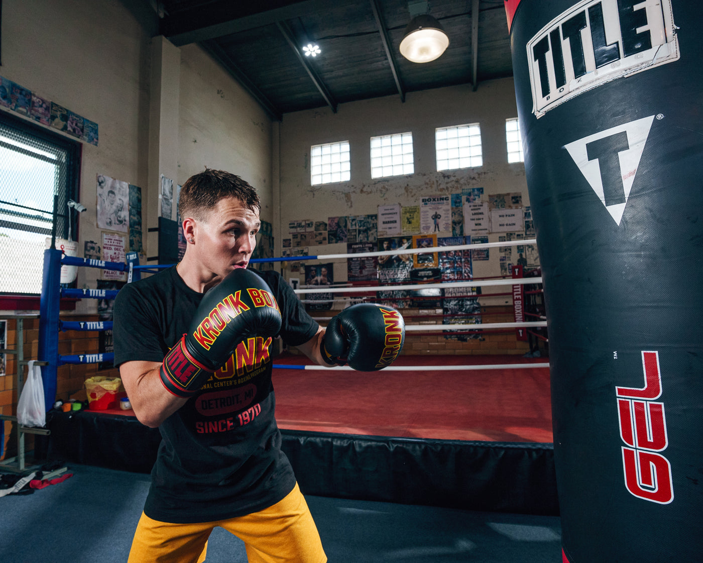 variant:black/red::KRONK Boxing Leather Bag Gloves kid hitting bag