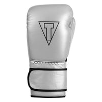 variant:silver/black::TITLE Boxing Momentum Pro Training Gloves single glove back view