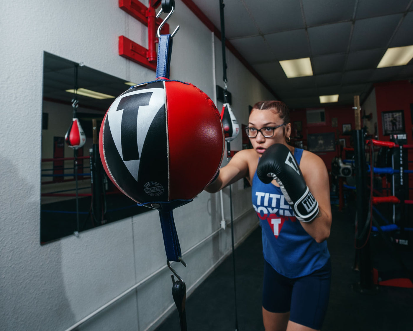 variant:lifestyle::TITLE boxing Rebounder Double End Bag 
