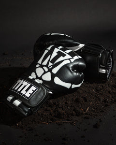 handschuhe bones TITLE Boxing Skeleton Hand Bag Boxing Gloves