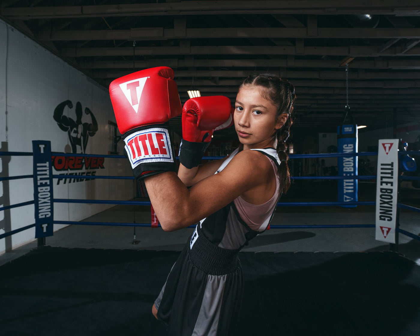 variant:black/white::TITLE Boxing Striker Amateur Boxing Set