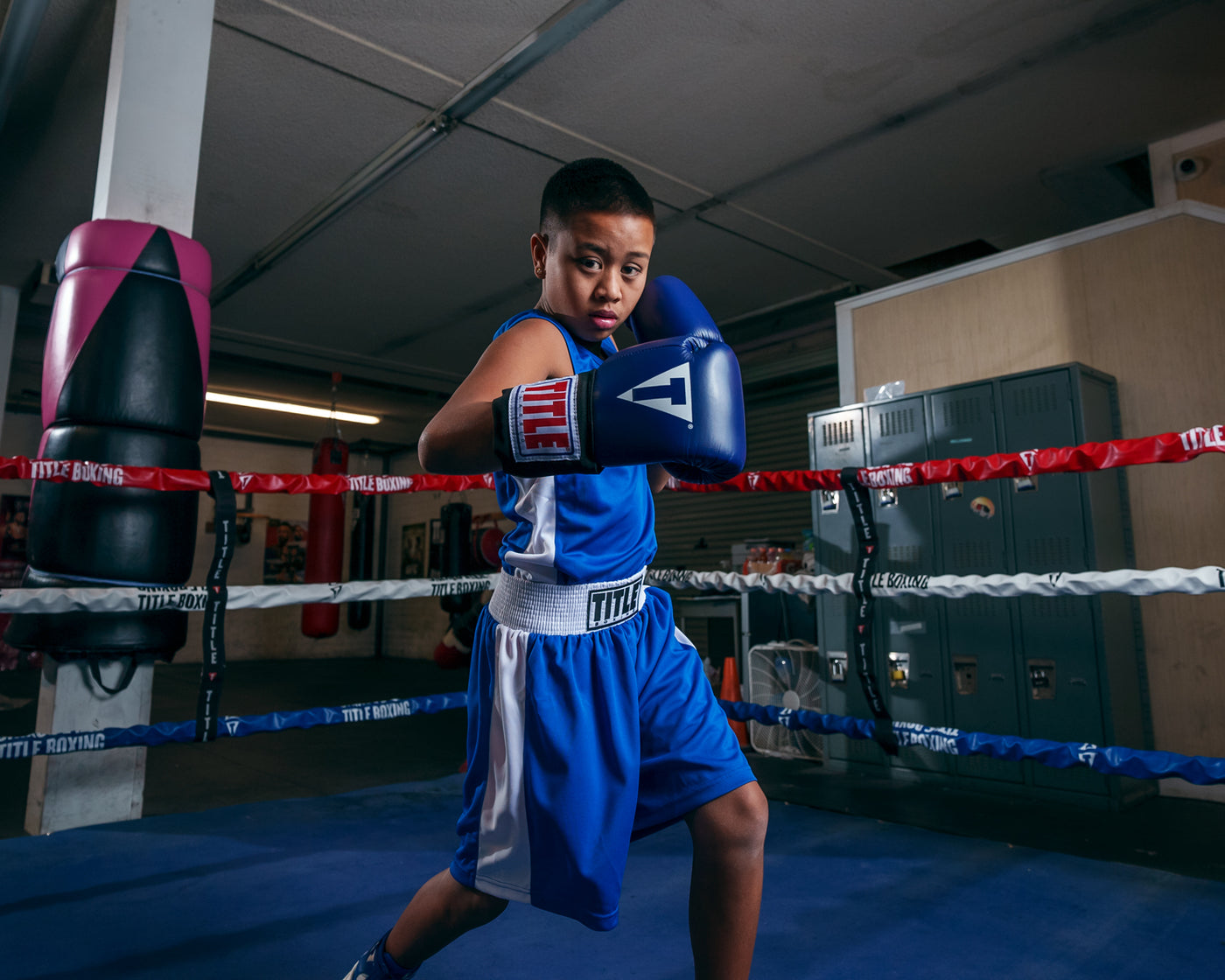 variant:blue/white::TITLE Boxing Aerovent Elite Amateur Boxing Set Original 2.0 kid right hook
