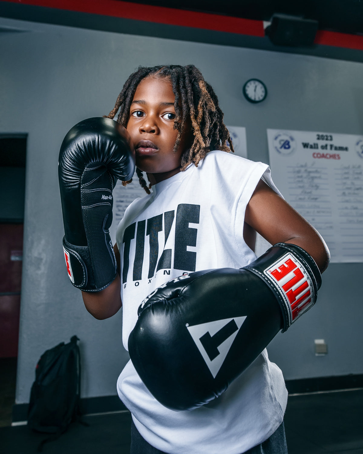 variant:White::TITLE Boxing Iconic Block Muscle Tee kid boxing stance in tee