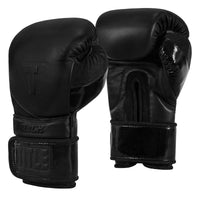variant:lifestyle::TITLE Black Training Gloves 2.0 side view