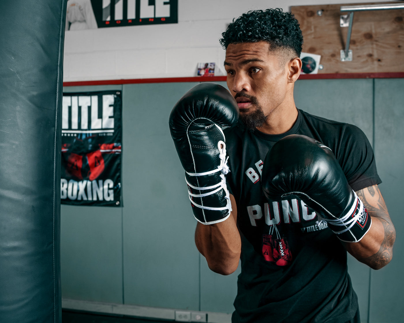 variant:black::TITLE Boxing Old School Leather Lace-Up Sparring Gloves boxing left hand up