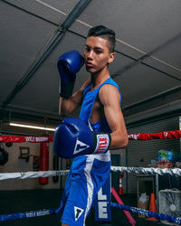 variant:blue/white::TITLE Boxing Performance Aerovent Amateur Boxing Set 3.0 variant:blue/white::TITLE Boxing Performance Aerovent Amateur Boxing Set 3.0 kid left jab