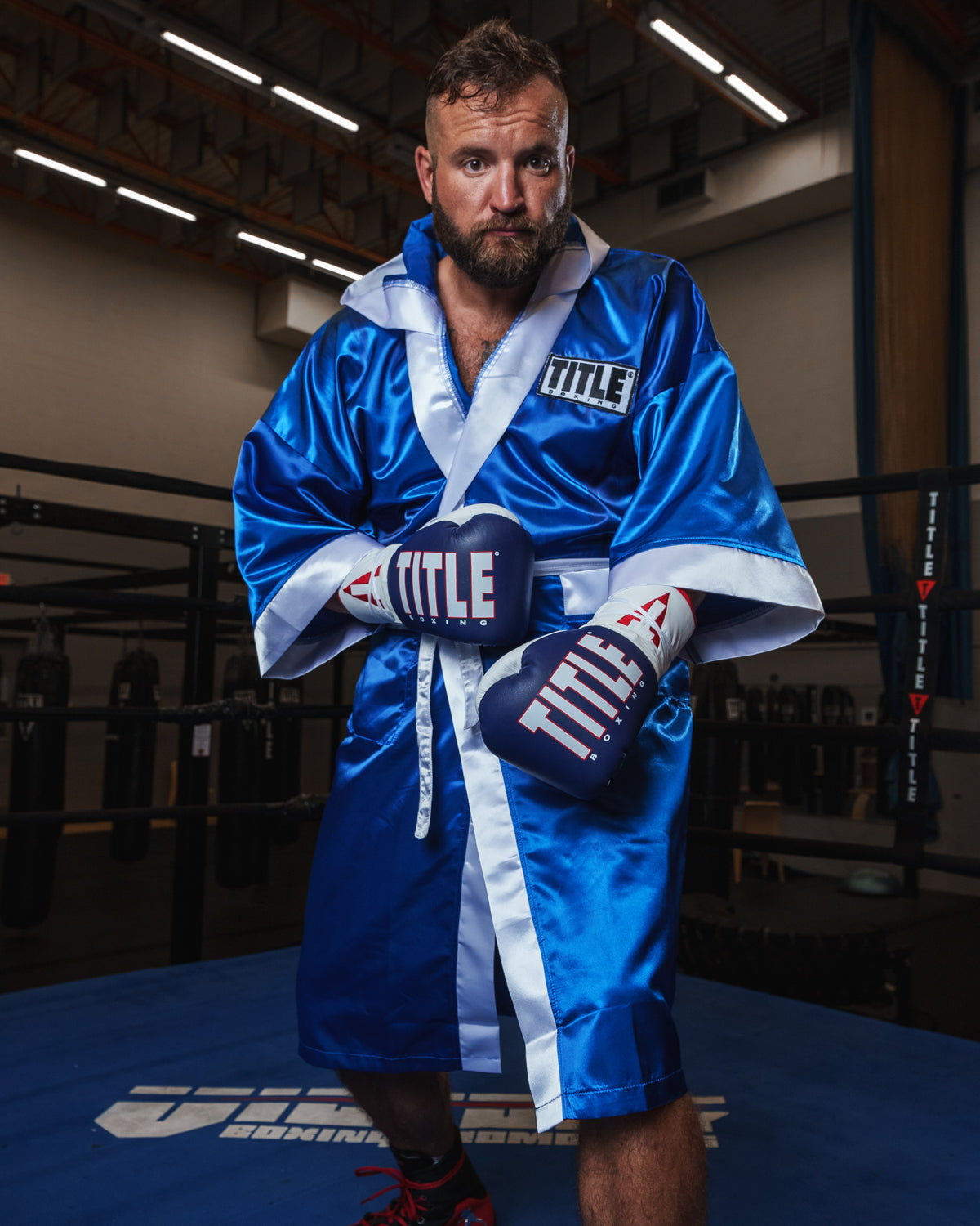 variant:blue/white::TITLE Boxing Stock Full Length Robe 3.0 guy boxing stance