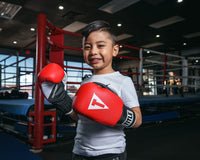 variant:red/black::TITLE Boxing Aerovent Youth Gloves kid boxing stance
