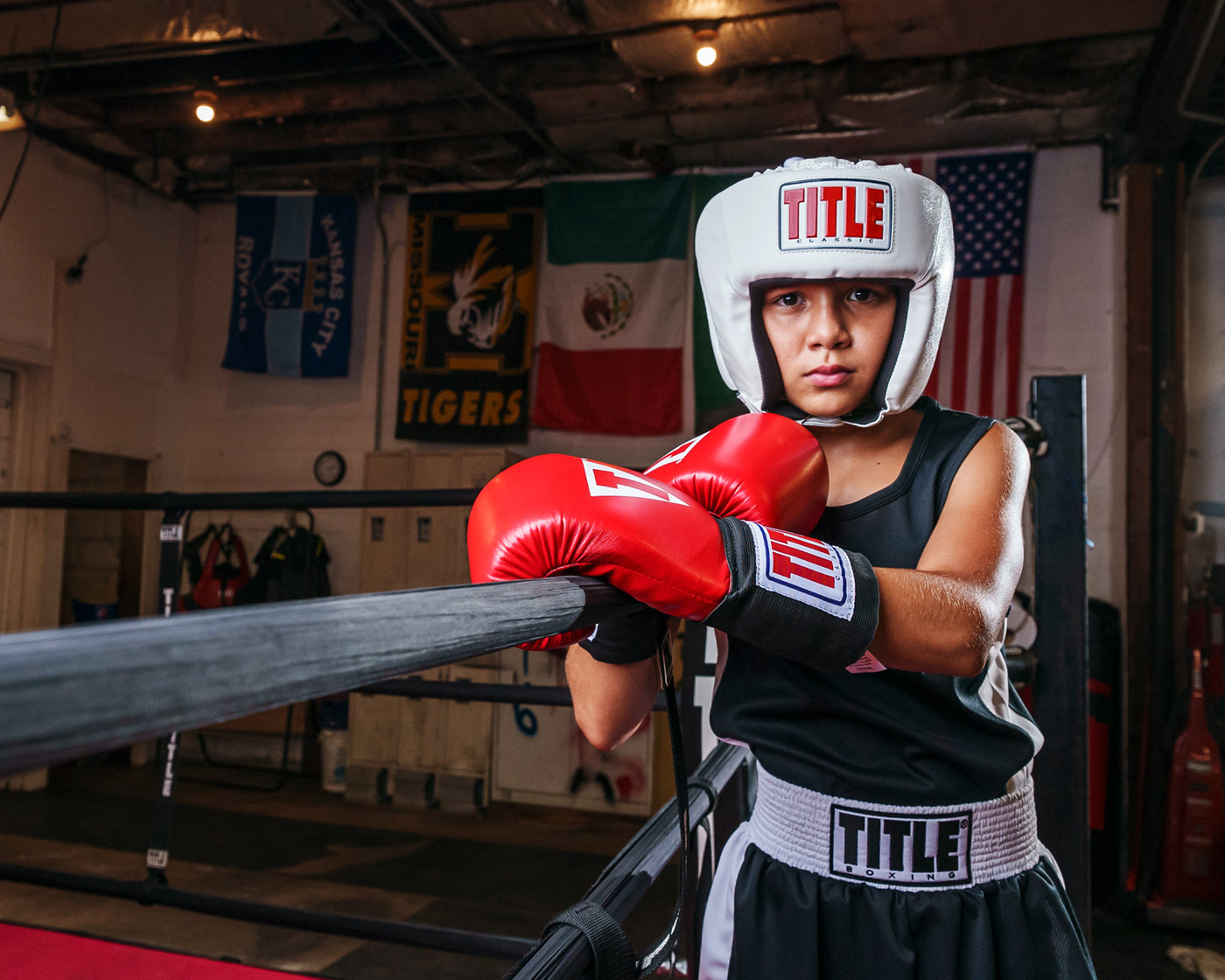 variant:white::TITLE Classic USA Boxing Competition Headgear – Open Face guy in ring