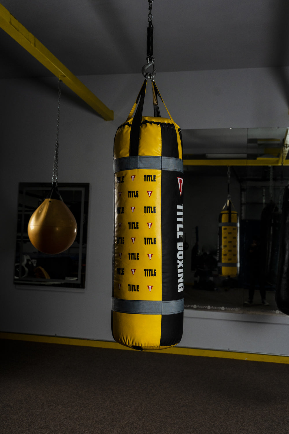 variant:110 lbs::TITLE Boxing Greatest Heavy Bag Ever hanging bag view