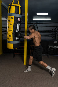 variant:110 lbs::TITLE Boxing Greatest Heavy Bag Ever guy punching bag 