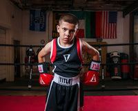 variant:black/red::TITLE Boxing Aerovent Elite Amateur Boxing Set 4 2.0 hands on hips