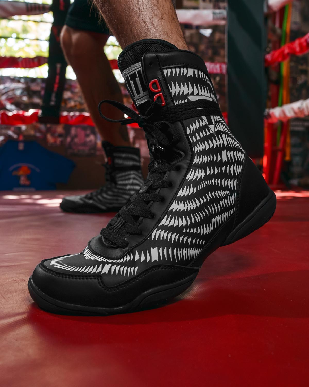 variant:Black/White::TITLE Boxing Predator Shoes 2.0 close up