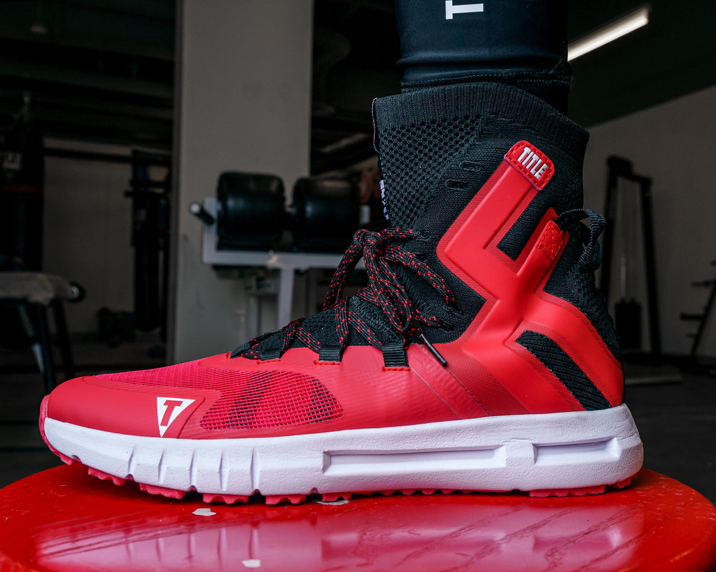 variant:red/black::TITLE Boxing High Point Boxing Shoes single shoe view