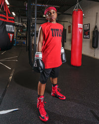 variant:Red/Black::TITLE Boxing Iconic Block Muscle Tee boy posing in tee