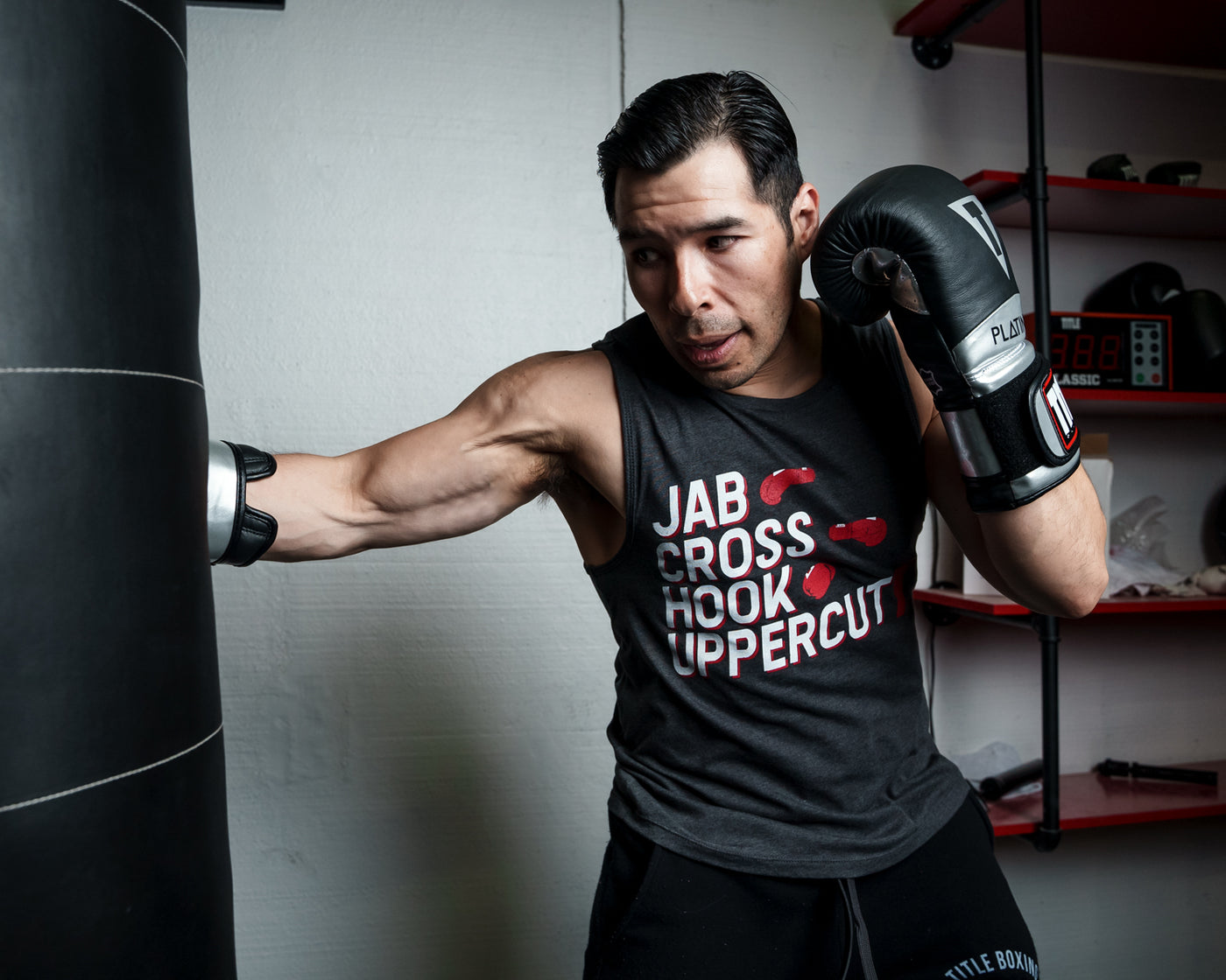 variant:lifestyle::TITLE Boxing Jab Cross Muscle Tee