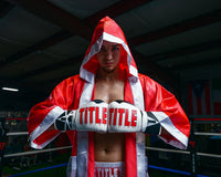 variant:red/white::TITLE Boxing Stock Fingertip Robe 2.0 guy hands together