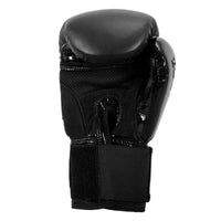 variant:lifestyle::TITLE Black Blitz Fit Boxing Gloves palm view