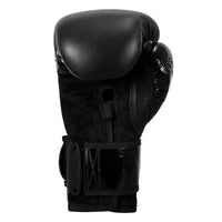 variant:lifestyle::TITLE Black Blitz Bag Gloves palm view