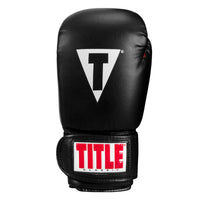 variant:lifestyle::TITLE Classic Boxing Gloves front view