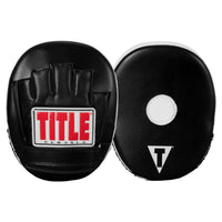 variant:lifestyle::TITLE Classic Panter Micro Mitts 2.0 front view