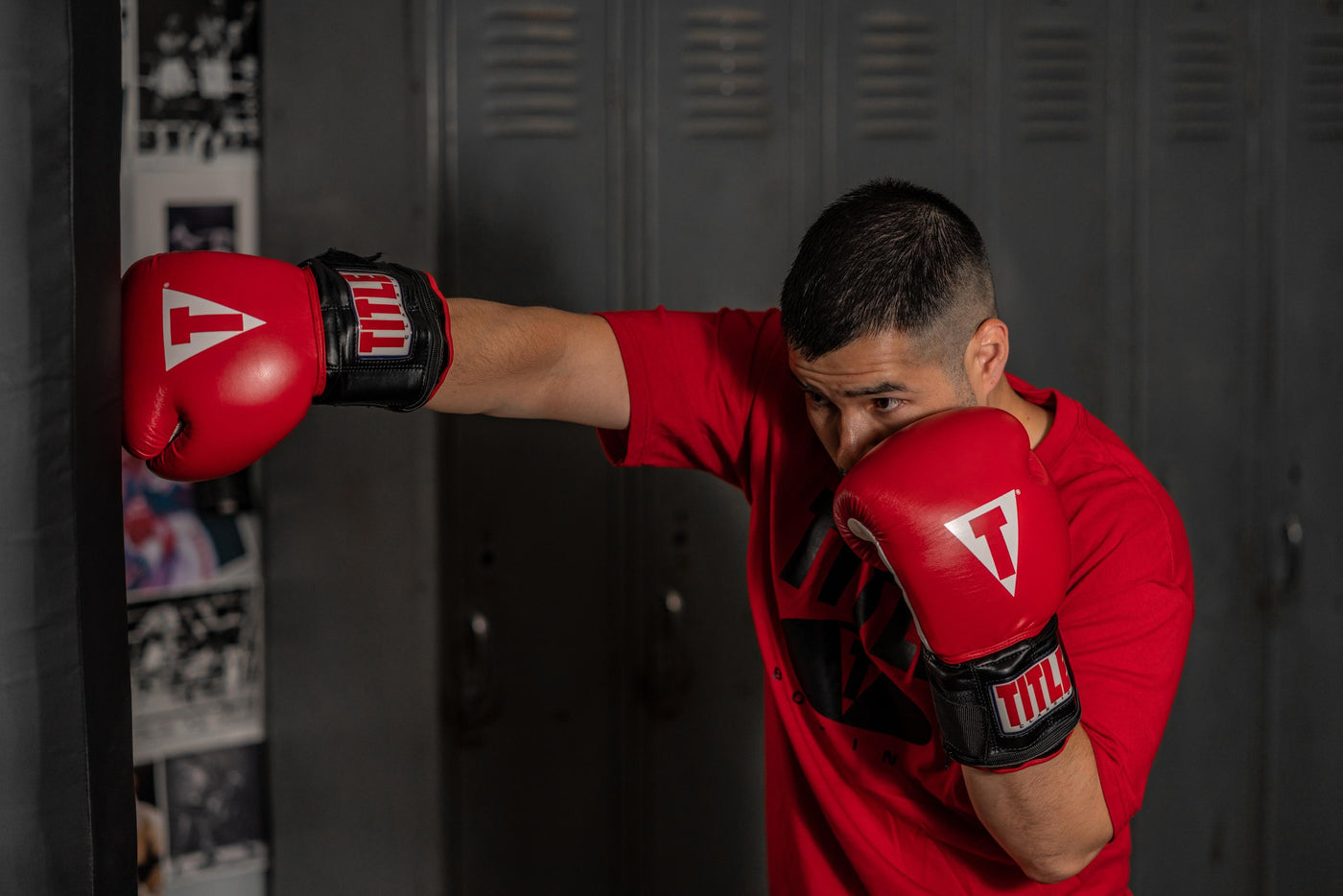variant:lifestyle::TITLE Classic Power Weight Bag Gloves guy boxing stance 