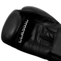 variant:black::TITLE Classic Super Bag Gloves 2.0 hand view