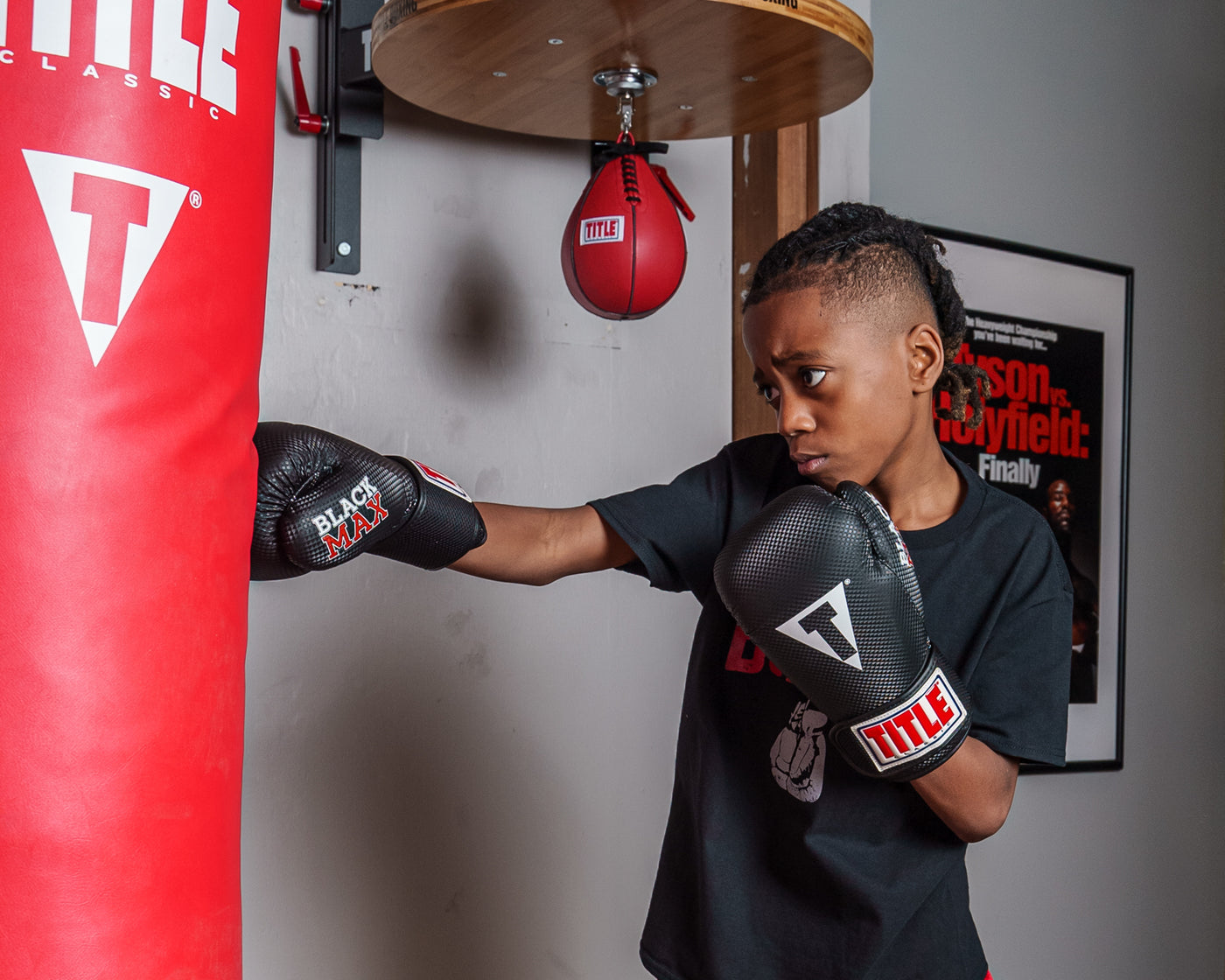variant:lifestyle::TITLE Classic Banana Heavy Bag IV