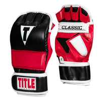 variant:lifestyle::TITLE Classic Wristwrap Heavy Bag Gloves side view