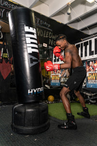 variant:lifestyle::TITLE Hydro-Flex H2O Freestanding Heavy Bag hitting bag