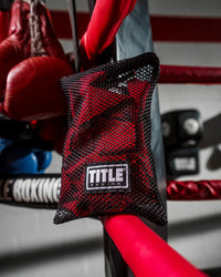 variant:S::TITLE Boxing Hand Wraps Wash Bag 2.0