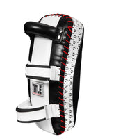 variant:lifestyle::TITLE Mauy Thai Leather Contoured Thai Pads (Pair) side view