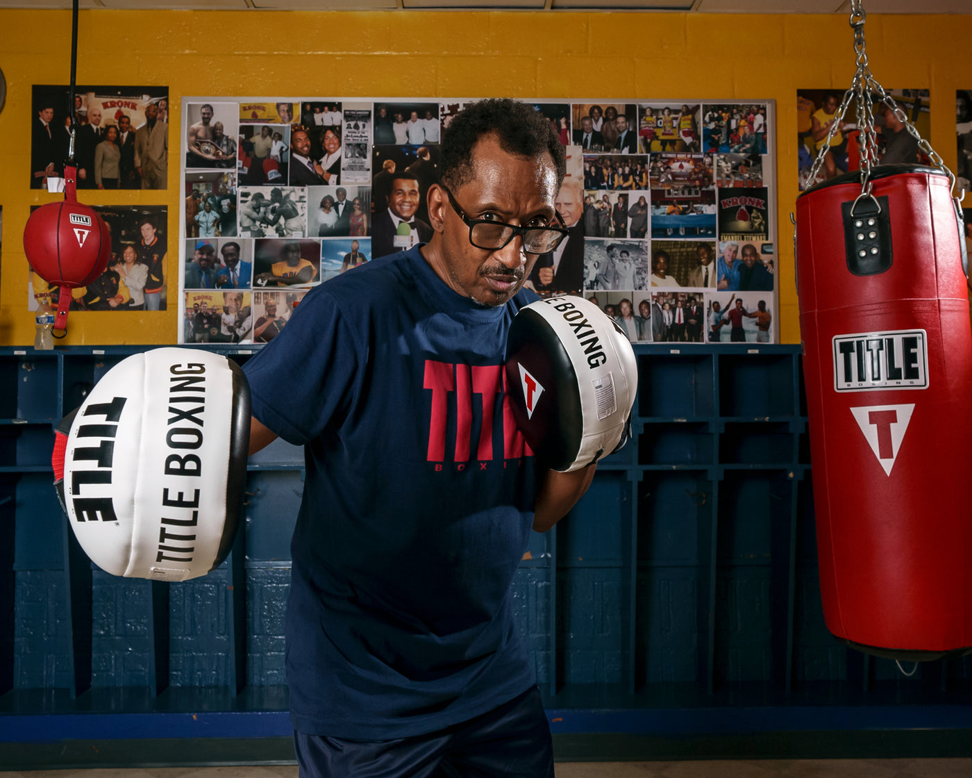 variant:lifestyle::TITLE Boxing Zero-Impact "Rare Air" Punch Mitts 2.0 mitts up