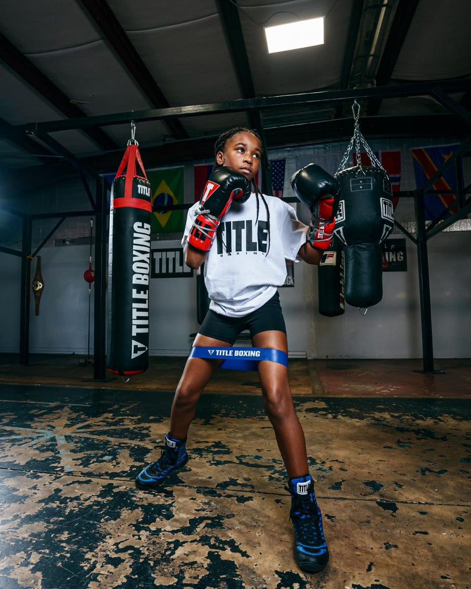 variant:lifestyle::TITLE Boxing Power Stance Resistance Bands