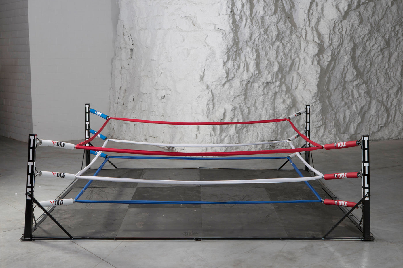 variant:lifestyle::TITLE Boxing Competition Ring Padding (Single) full ring view