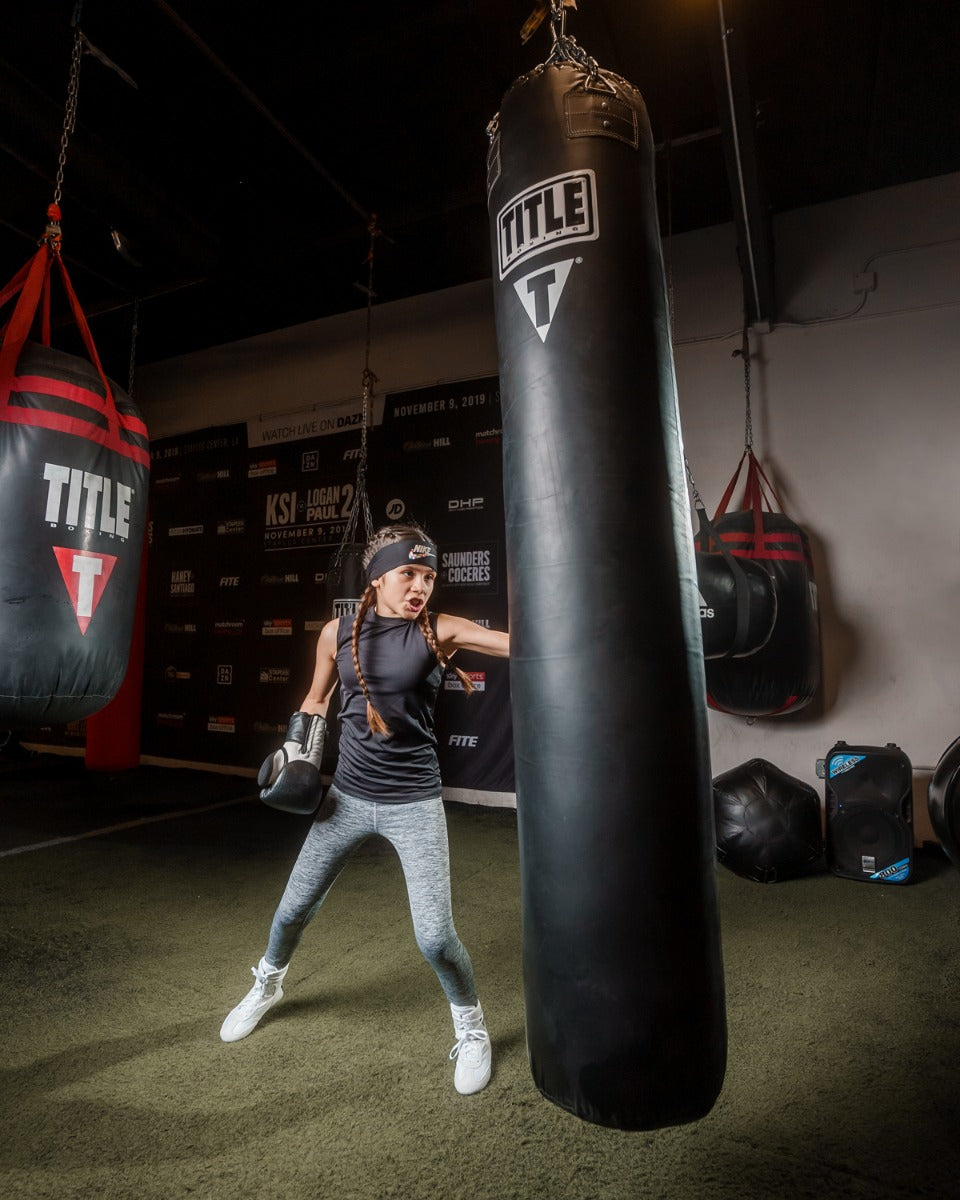variant:lifestyle::TITLE Boxing Leather Thai Heavy Bag