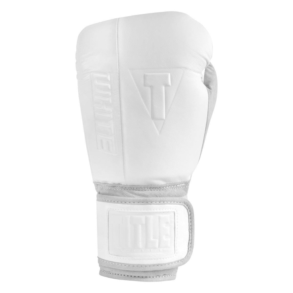 variant:lifestyle::TITLE White Boxing Heavy Bag Gloves front view