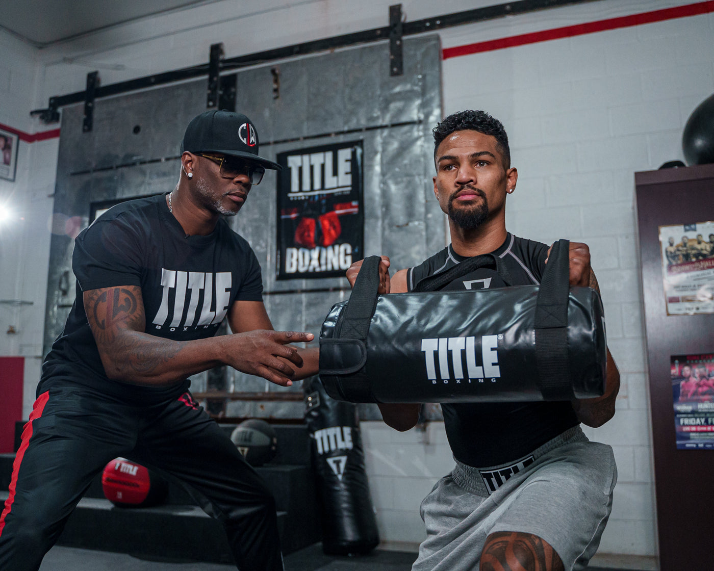 variant:lifestyle::TITLE Boxing Ultimate Weight Bag 20 lbs